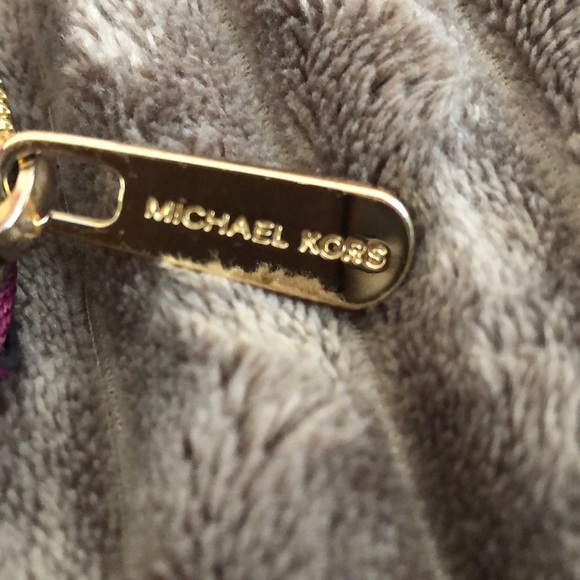 Michael Kors Zip Around Wallet Wristlet - Picture 4 of 6